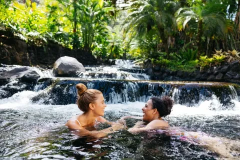 femmes - gros plan - Tabacon - sources thermales - La Fortuna