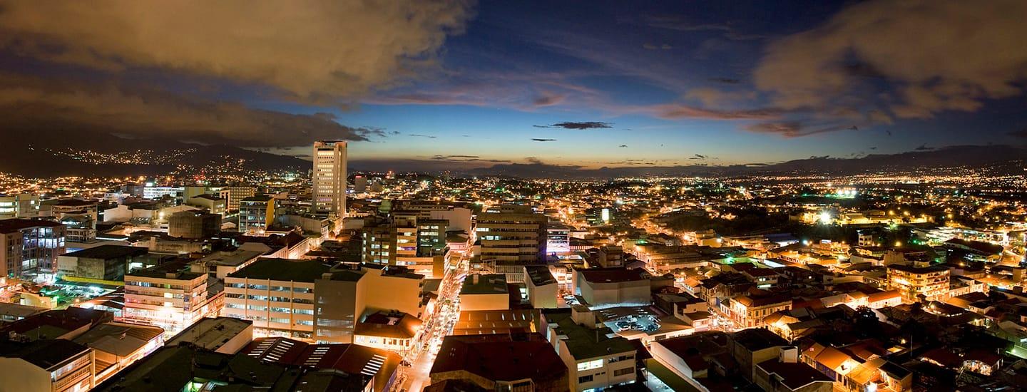 La ville de San Jose la nuit